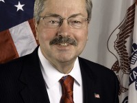 Branstad signs 10 bills into law